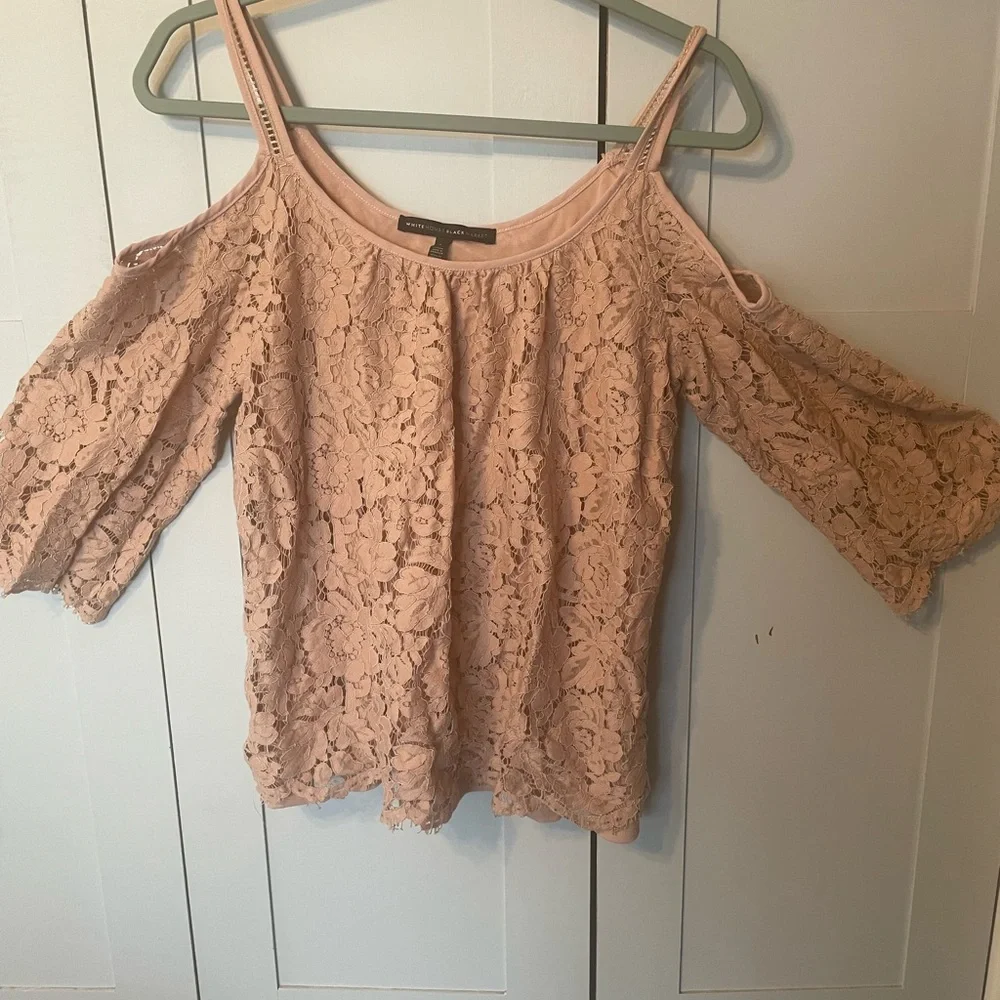 Bundle 2 White House Black Market Pink Lace Cold Shoulder Top & Lacy design. - Picture 6 of 14